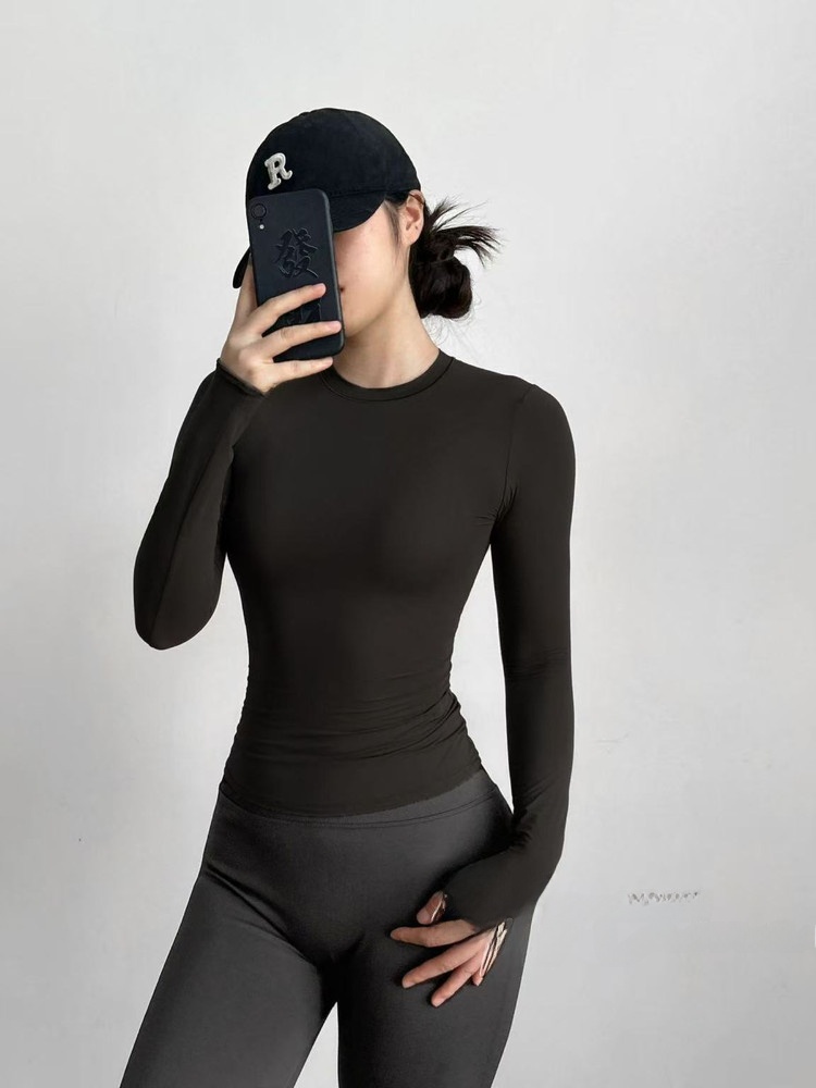 Dopasowana koszulka sportowa z – Yoga Fitness Girl recenzja i cena